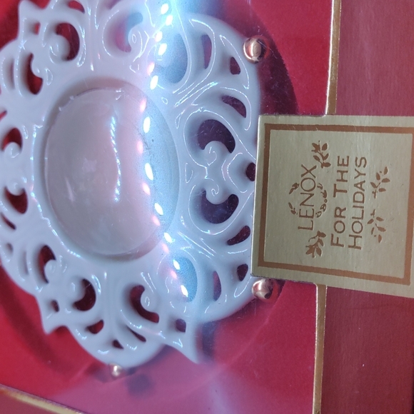 Lenox "snow lights" tea light Set of two - Picture 2 of 5